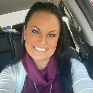 Meet your Posher, Wendie